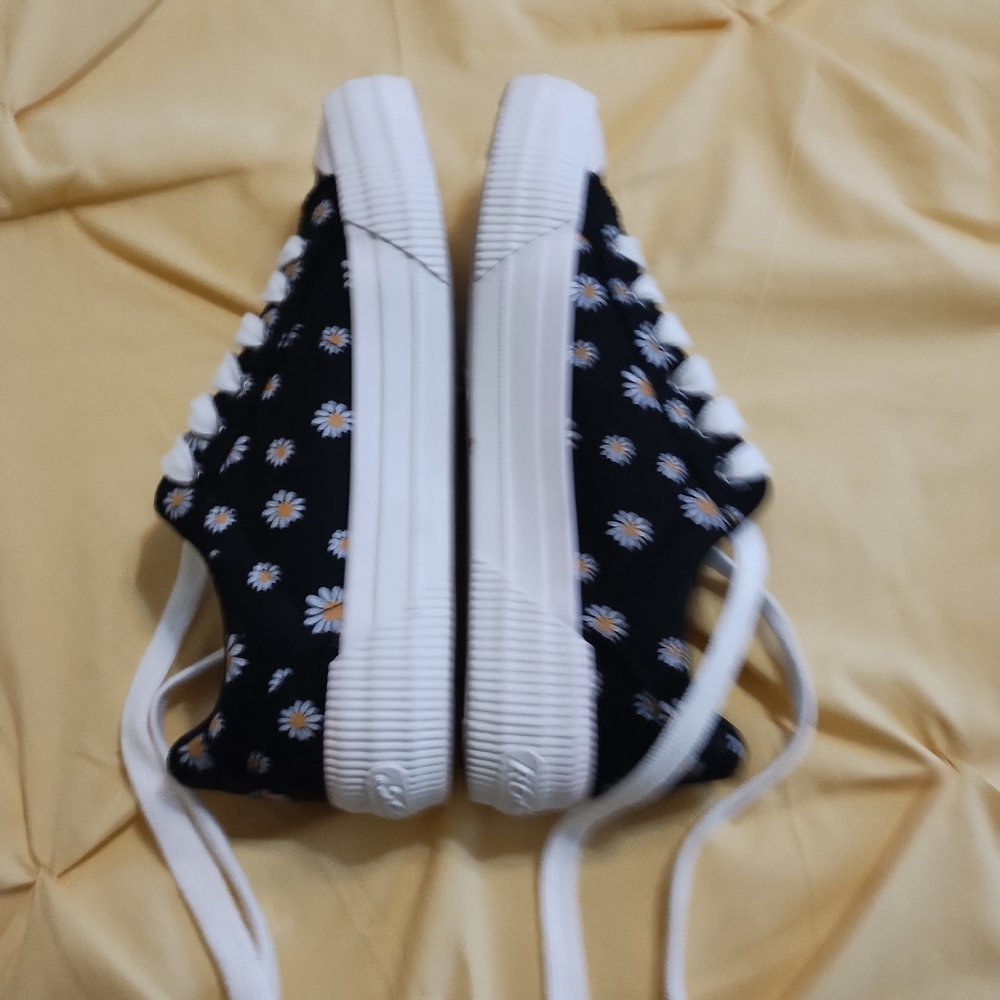 Black Floral Sneakers - Picture 2 of 3